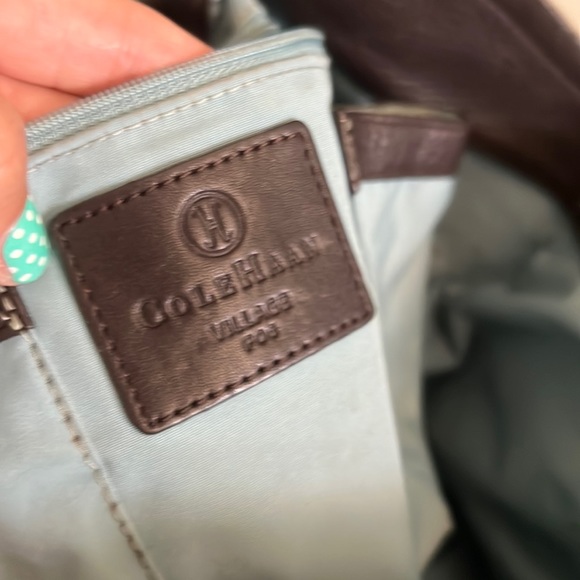 1 hour sale. Cole Haan, brown leather purse - Picture 2 of 12